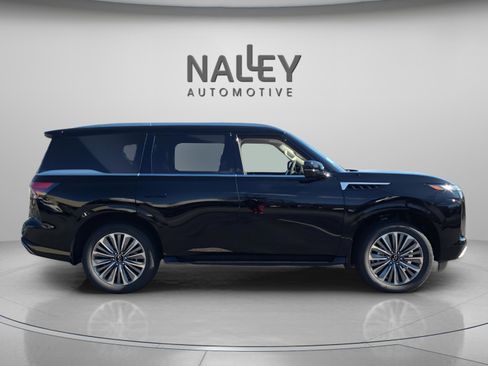 New 2026 INFINITI QX80 Luxe image 7