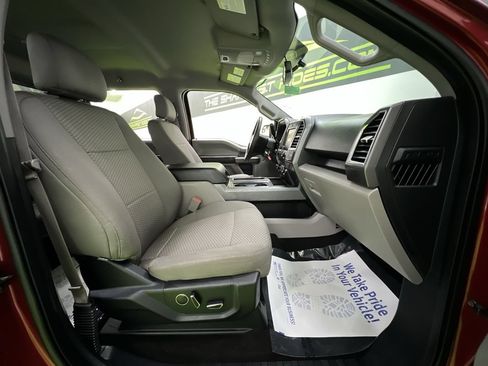 Used 2015 Ford F150 XLT w/ Equipment Group 302A Luxury AWD/4WD image 29