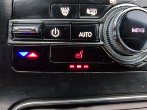 Used 2021 Lincoln Nautilus AWD image 26