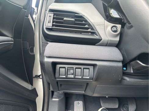 Used 2025 Subaru Outback Premium AWD/4WD image 18