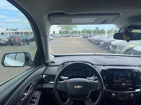 Used 2020 Chevrolet Traverse LS FWD image 19
