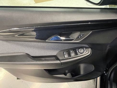 Used 2025 Chevrolet TrailBlazer LT w/ LT Cold Weather Package image 19