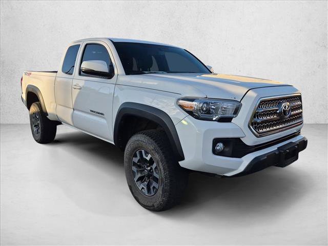 Used 2016 Toyota Tacoma TRD Off-Road w/ Towing Package AWD/4WD image 3