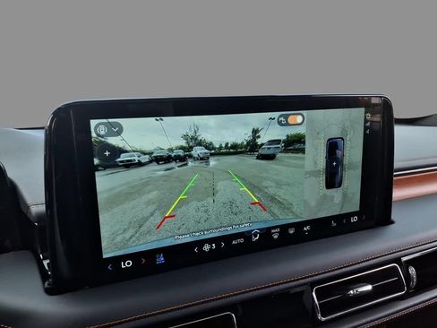 Used 2025 Lincoln Aviator Black Label w/ Jet Appearance Package AWD/4WD image 27