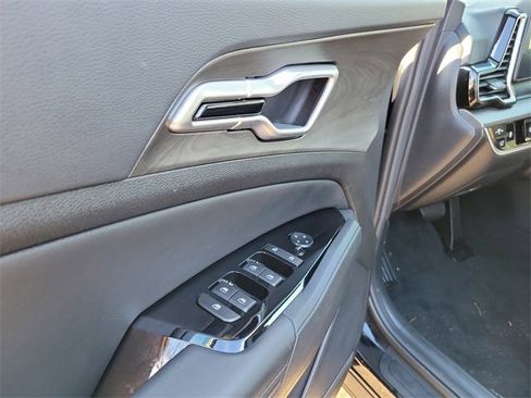 Used 2024 Kia Sportage X-Line w/ X-Line Premium Package image 7