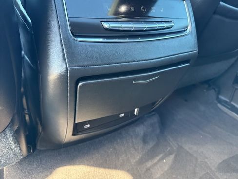 Used 2023 Cadillac Escalade ESV Premium Luxury w/ Performance Package image 40