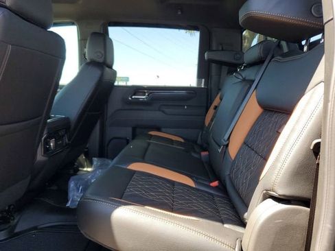 New 2026 GMC Sierra 2500 AT4 w/ Technology Package AWD/4WD image 13