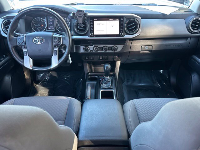 Used 2020 Toyota Tacoma SR5 w/ Technology Package AWD/4WD image 28