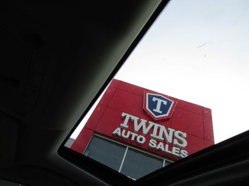 Used 2014 INFINITI Q50 AWD w/ Technology Package image 21