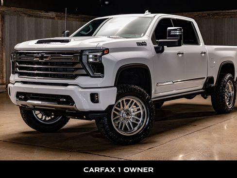 Used 2025 Chevrolet Silverado 2500 High Country w/ Technology Package image 5