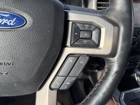 Used 2019 Ford F150 Platinum w/ Equipment Group 701A Luxury image 13