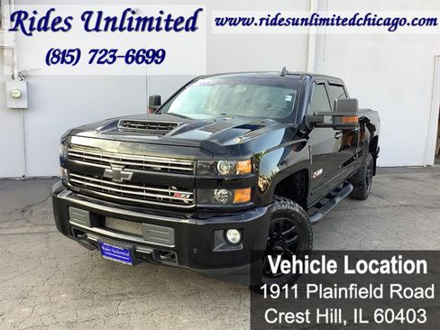 Used 2017 Chevrolet Silverado 2500 LT w/ Midnight Edition AWD/4WD image 1
