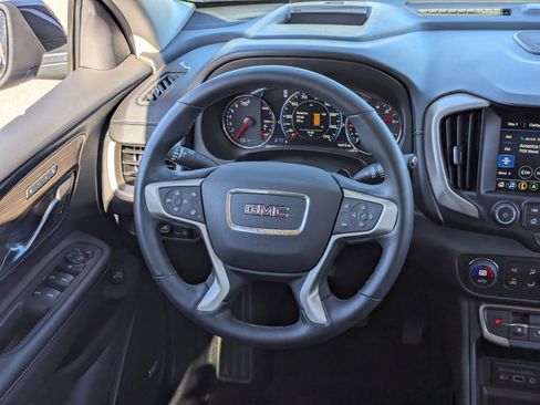 Used 2024 GMC Terrain Denali w/ Black Diamond Edition image 16