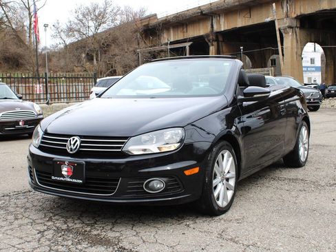 Used 2014 Volkswagen Eos Komfort image 3