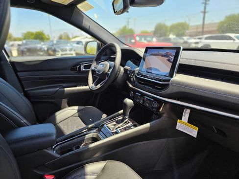 New 2026 Jeep Compass Latitude AWD/4WD image 13