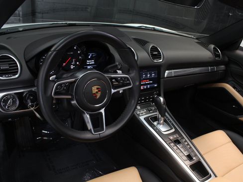 Used 2021 Porsche 718 Boxster w/ Premium Package RWD image 51