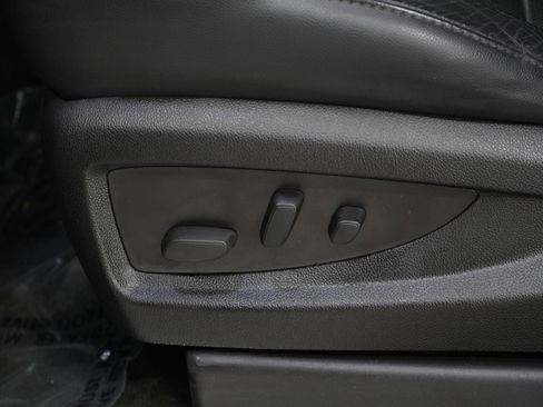 Used 2016 Chevrolet Silverado 1500 LTZ Z71 w/ LTZ Plus Package AWD/4WD image 25