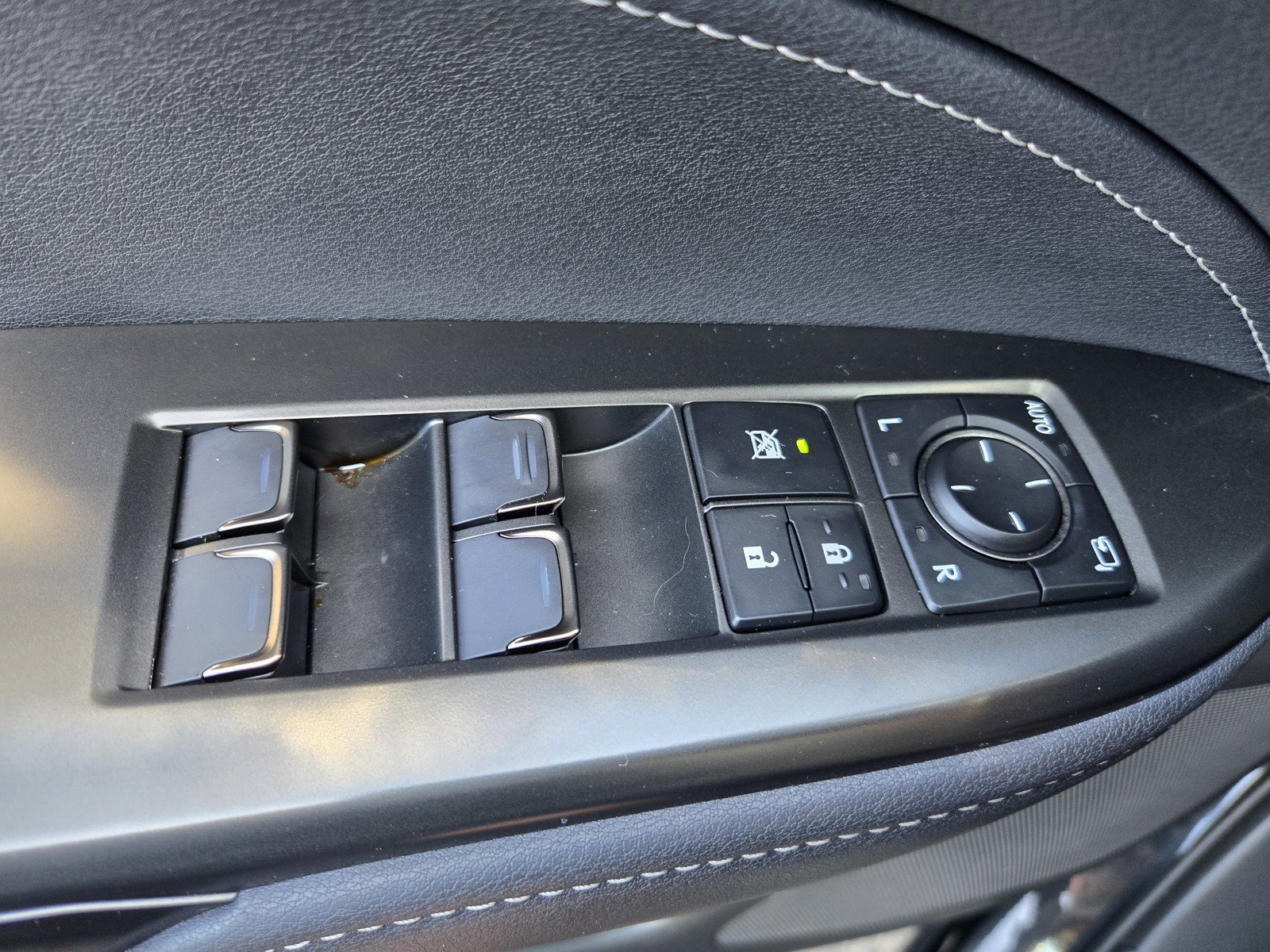 Certified 2026 Lexus NX 350h AWD w/ Accessory Package (2T) image 26