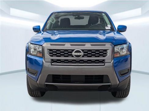 Used 2025 Nissan Frontier SV RWD image 10