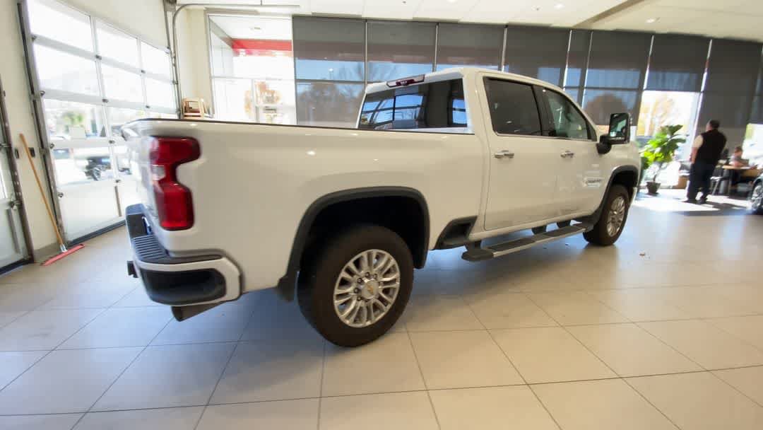 Used 2023 Chevrolet Silverado 2500 High Country w/ Z71 Off-Road Package AWD/4WD image 8