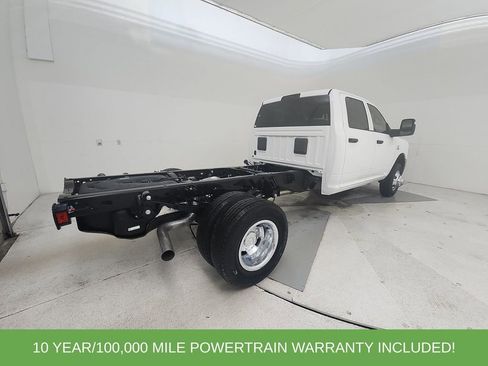 New 2026 RAM 3500 Tradesman w/ Chrome Appearance Group A AWD/4WD image 8