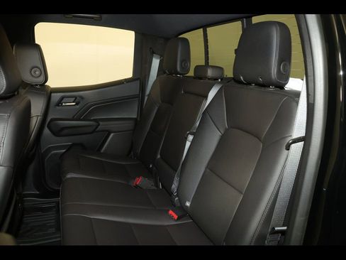 Used 2023 Chevrolet Colorado LT w/ LT Convenience Package III image 28