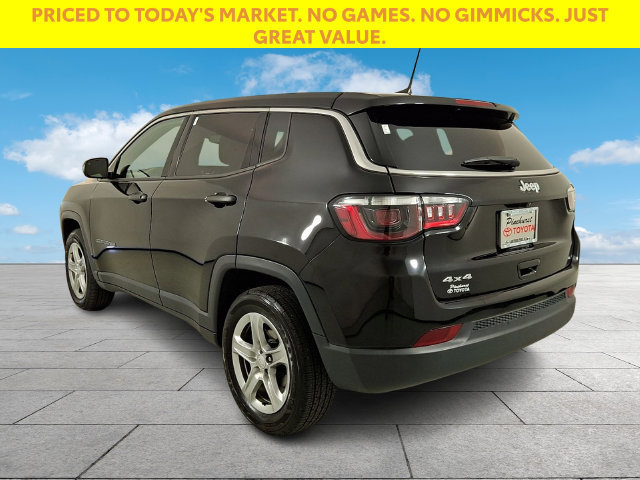 Used 2024 Jeep Compass Sport AWD/4WD image 5