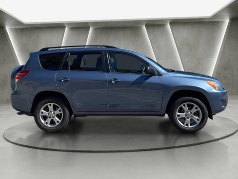 Used 2012 Toyota RAV4 FWD w/ Upgrade Value Pkg image 2