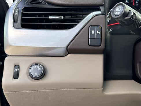 Used 2019 Chevrolet Tahoe LS image 27