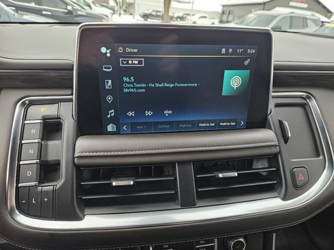 Used 2022 Chevrolet Tahoe LT w/ Luxury Package image 12