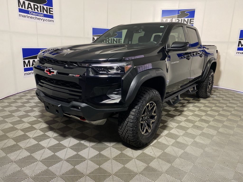 Used 2026 Chevrolet Colorado ZR2 w/ Technology Package AWD/4WD image 11