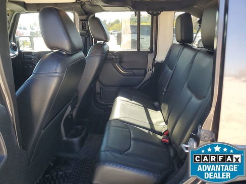 Used 2017 Jeep Wrangler Unlimited Sahara image 24