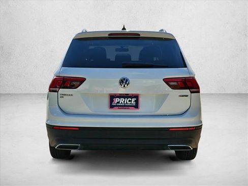 Used 2019 Volkswagen Tiguan SE w/ Panoramic Sunroof Package AWD/4WD image 7