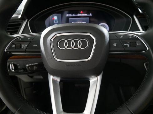 Used 2021 Audi Q5 2.0T Premium Plus w/ Premium Plus Package AWD/4WD image 25