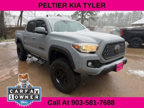 Used 2019 Toyota Tacoma TRD Off-Road image 1