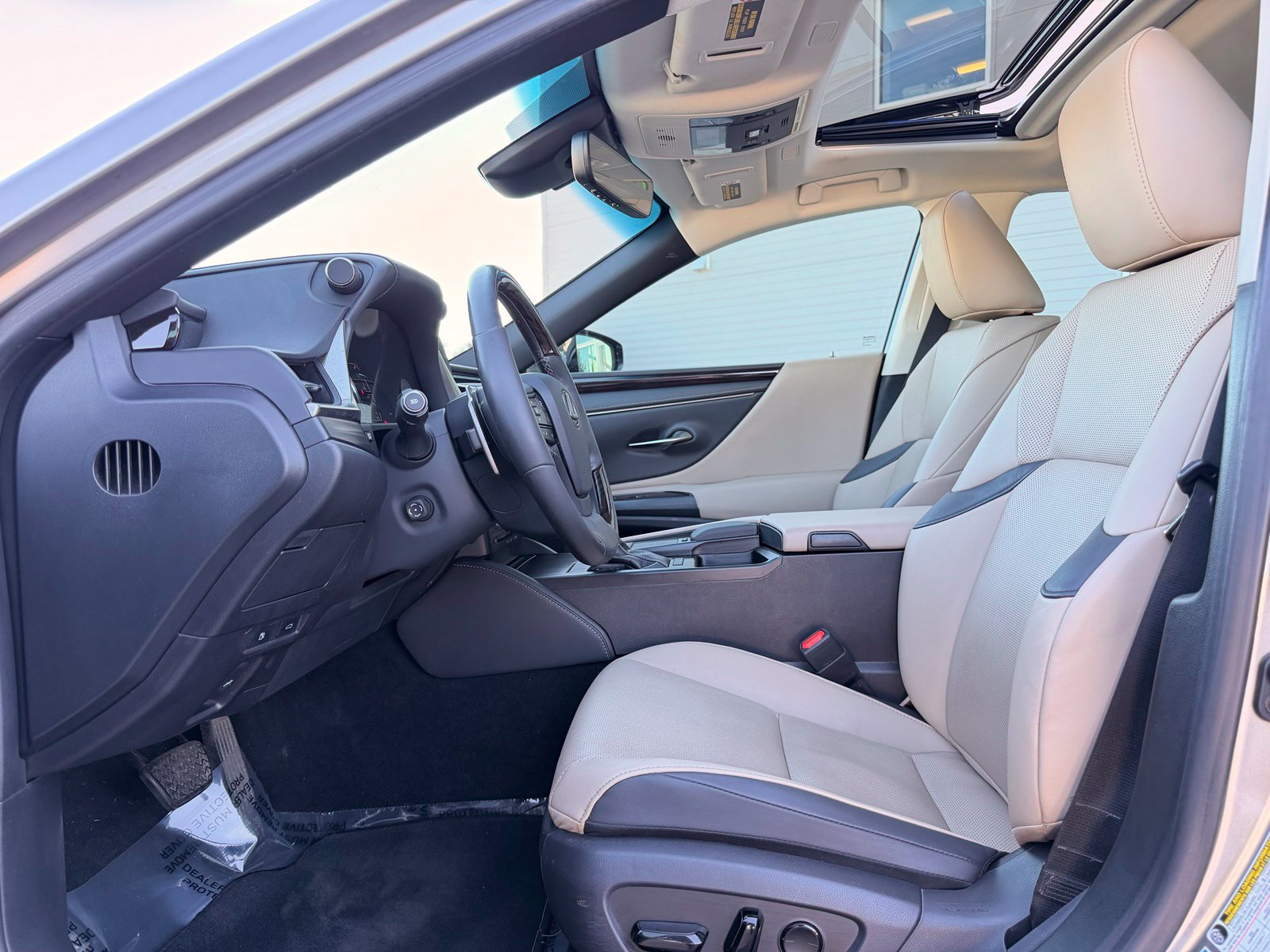 Used 2021 Lexus ES 250 w/ Premium Package AWD/4WD image 21