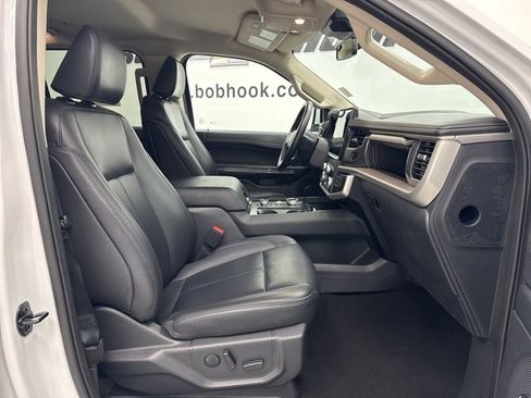Used 2024 Ford Expedition XLT image 33