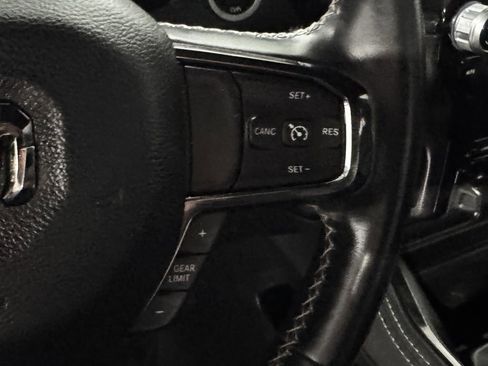 Used 2022 RAM 1500 Limited w/ Body-Colour Bumper Group AWD/4WD image 6