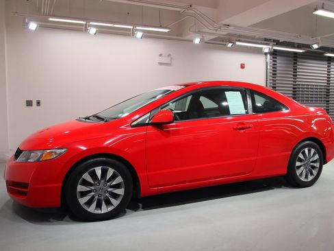 Used 2010 Honda Civic EX image 3