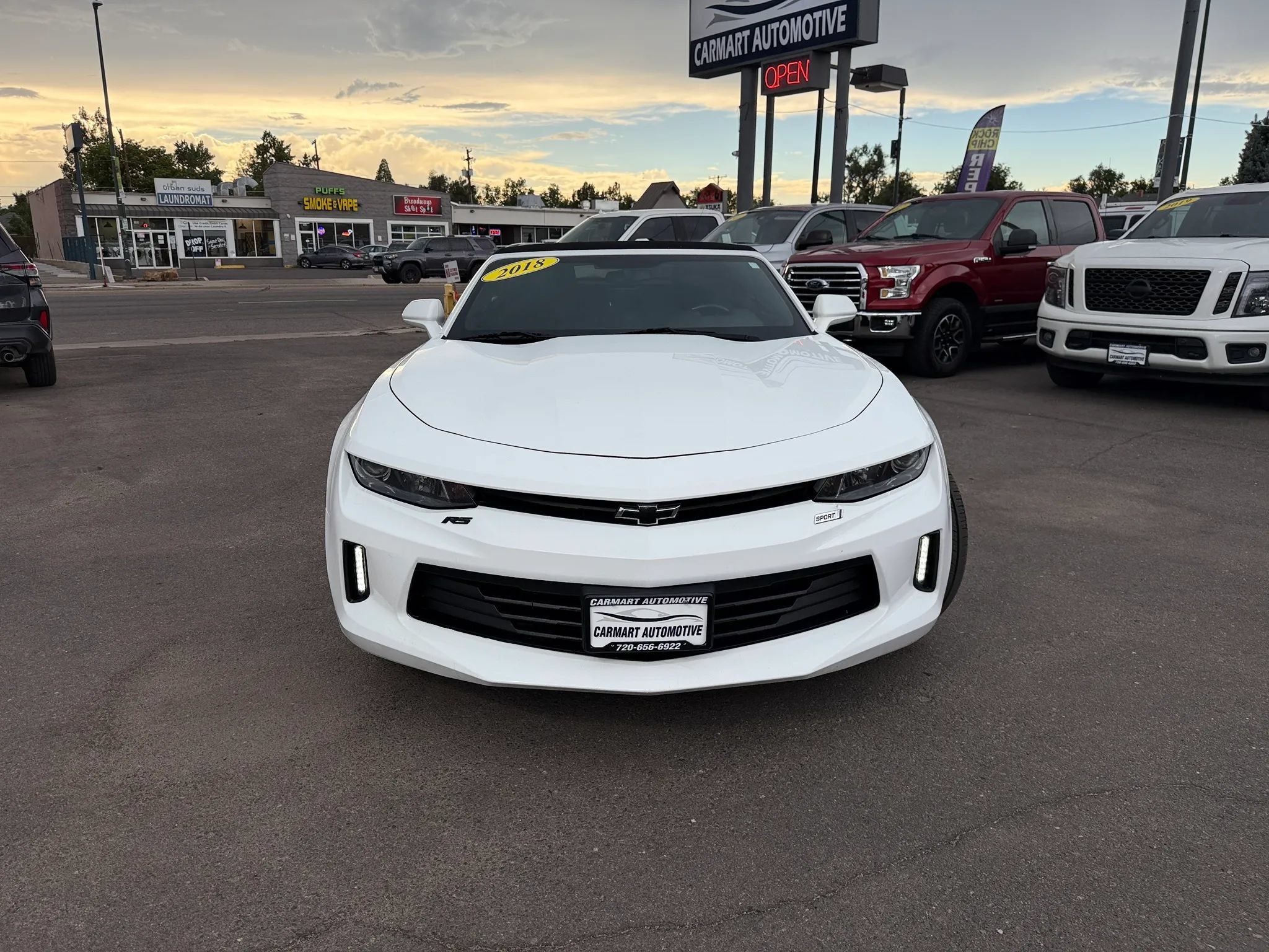 Used 2018 Chevrolet Camaro LT RWD image 5