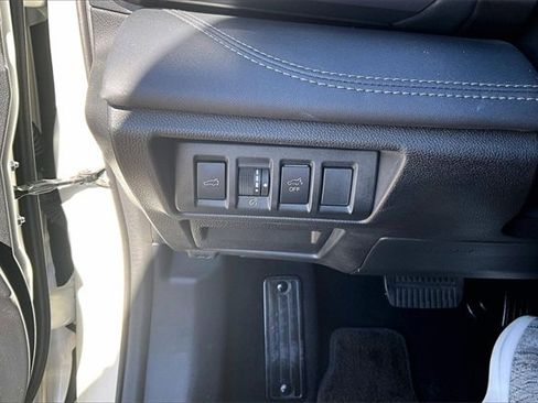 Used 2022 Subaru Outback Limited image 24