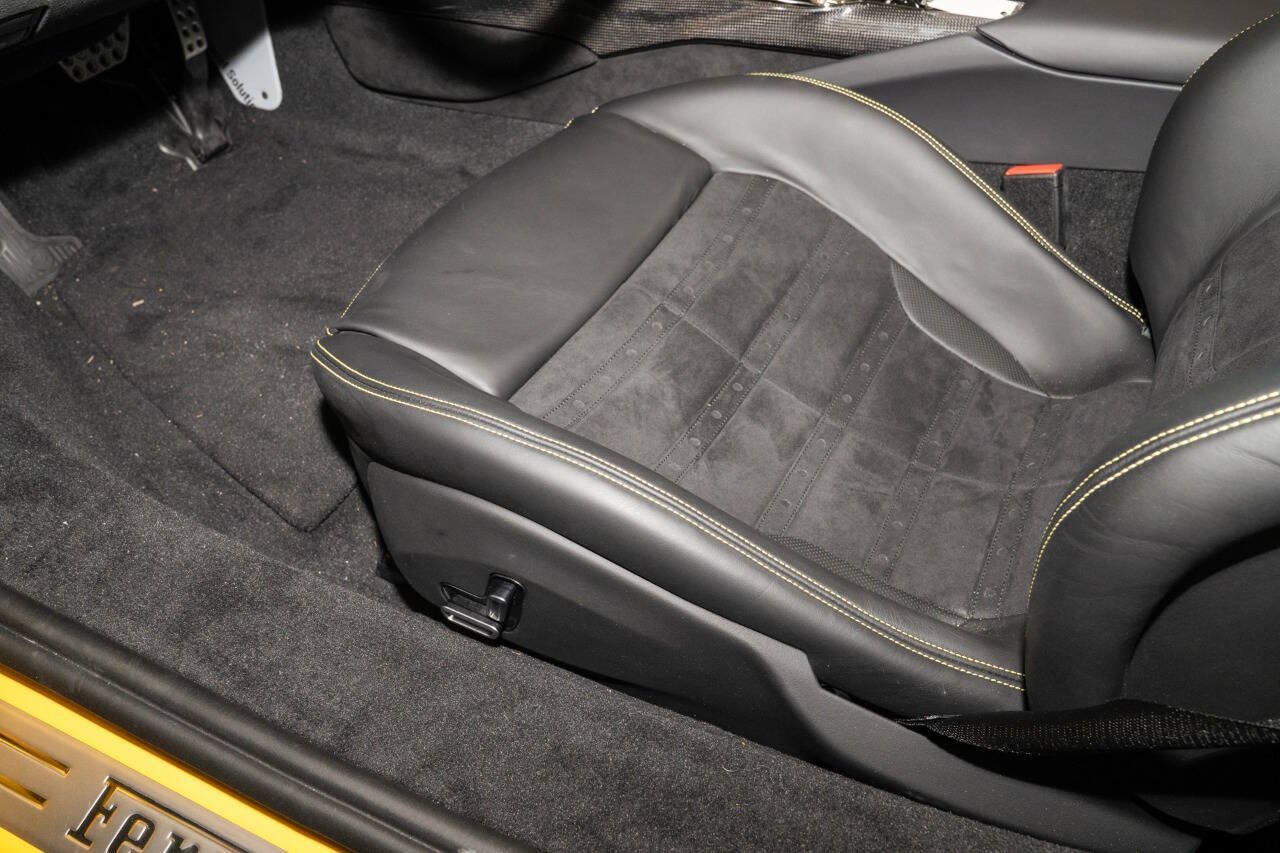 Used 2026 Ferrari 296 GTS RWD image 20