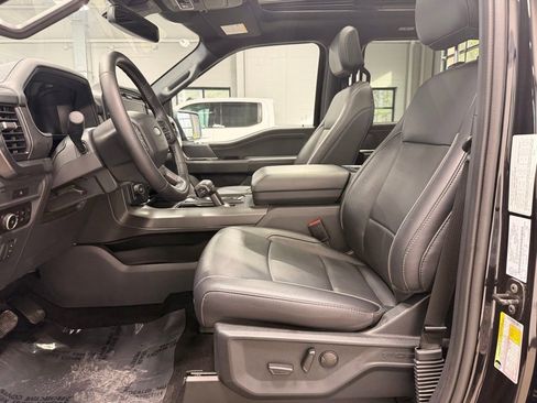 Used 2025 Ford F150 Lariat AWD/4WD image 24
