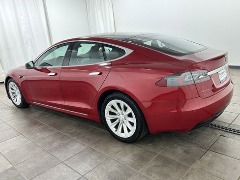 Used 2017 Tesla Model S 75D image 4