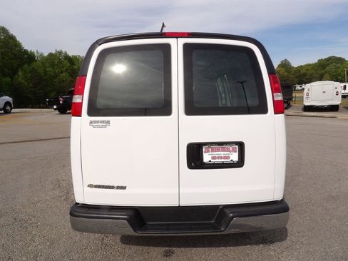 Used 2024 Chevrolet Express 2500 w/ Driver Convenience Package image 6