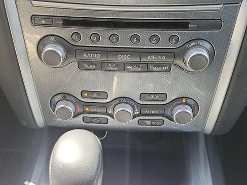 Used 2017 Nissan Pathfinder SL w/ Cargo Package FWD image 33