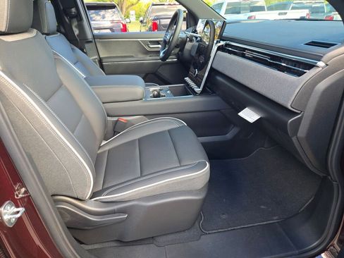 New 2026 GMC Sierra EV Elevation AWD/4WD image 7