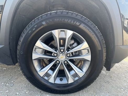 Used 2025 Chevrolet Equinox LT w/ Convenience Package II image 17