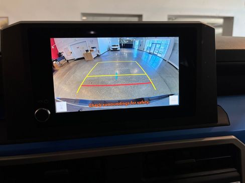 Used 2025 Toyota Tacoma TRD Off-Road image 23