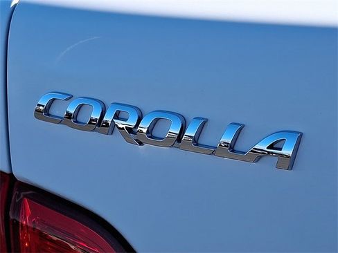 Used 2010 Toyota Corolla LE image 28